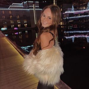 Meet your Posher, Lindsey